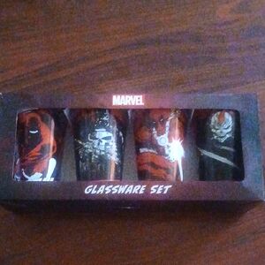 Marvel Glassware Set